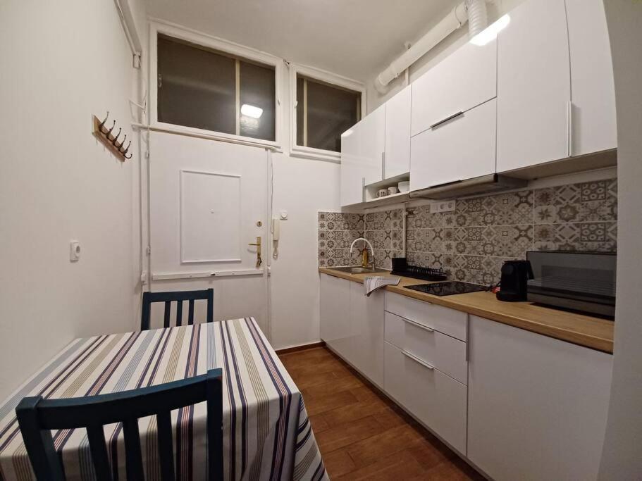 Hero'S Square Apartment Budapest Exterior foto